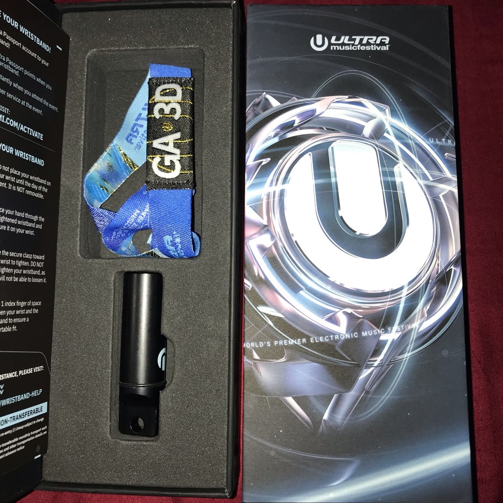 🛑SOLD!!!🛑Ultra music festival wristband